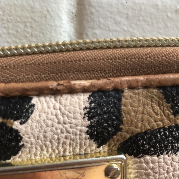 Betsey Johnson Cheetah Print Zip Up Wallet - Picture 4 of 10